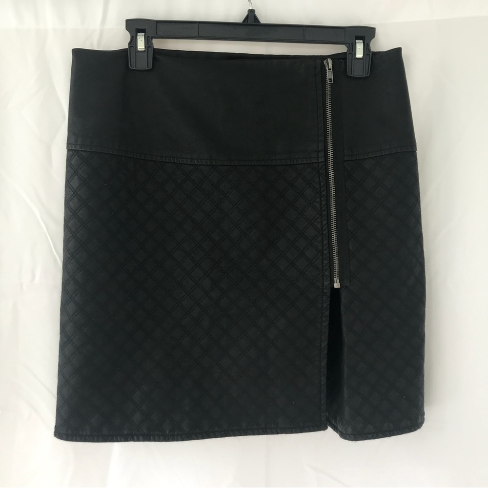 Forever 21 Faux Leather Quilted Zip Up Mini Skirt